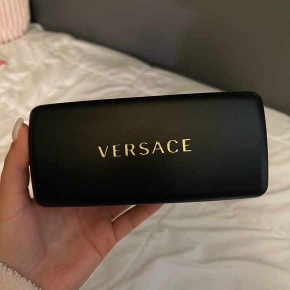 Versace sunglasses case - Picture 1 of 3